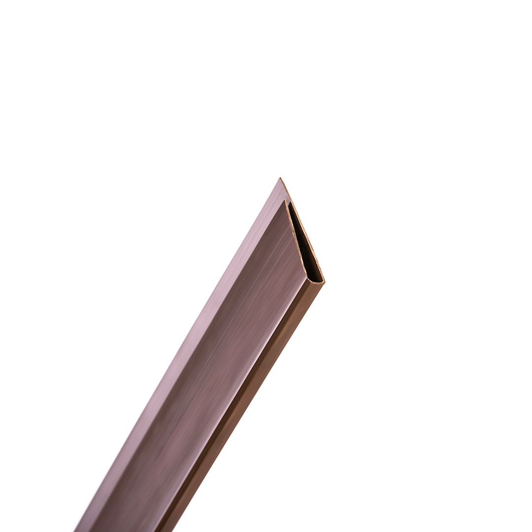 PERFIL REMATE U CAÑIZO PVC 1.5M MARRON