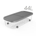 Caja de almacenamiento de 44L con tapa en color plata. Diseño moderno y resistente, ideal para organizar objetos en el hogar u oficina.
