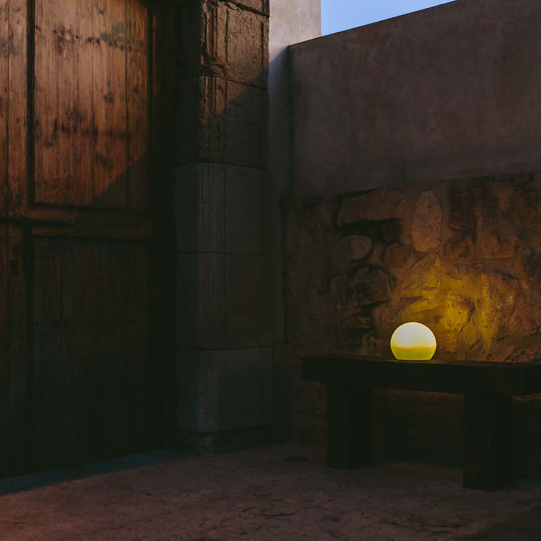 LAMPARA ESFERICA LED CON BATERIA BULY Ø20X17 CM