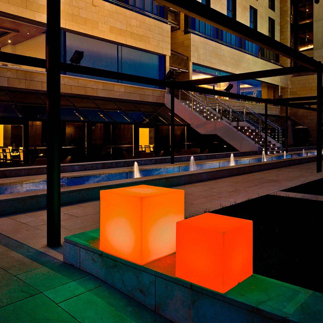 CUBO LED LUMINOSO CON BATERIA CUBY 32 32X32X32 CM