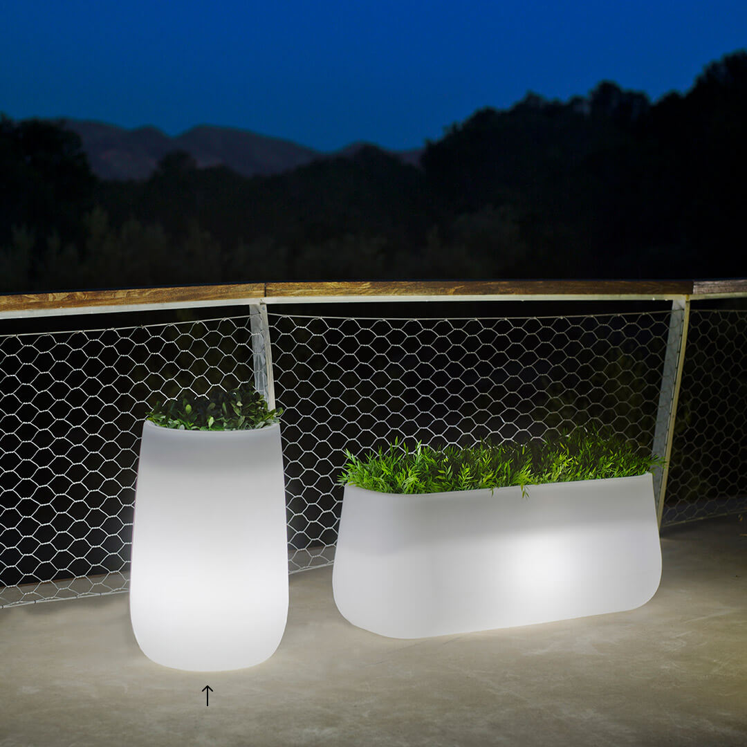 MACETERO MINIMALISTA LUZ LED CON CABLE CAMELIA HIGH Ø39X59 CM