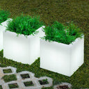 MACETERO CUADRADO LUZ LED CON CABLE NARCISO 50 49X49X45 CM