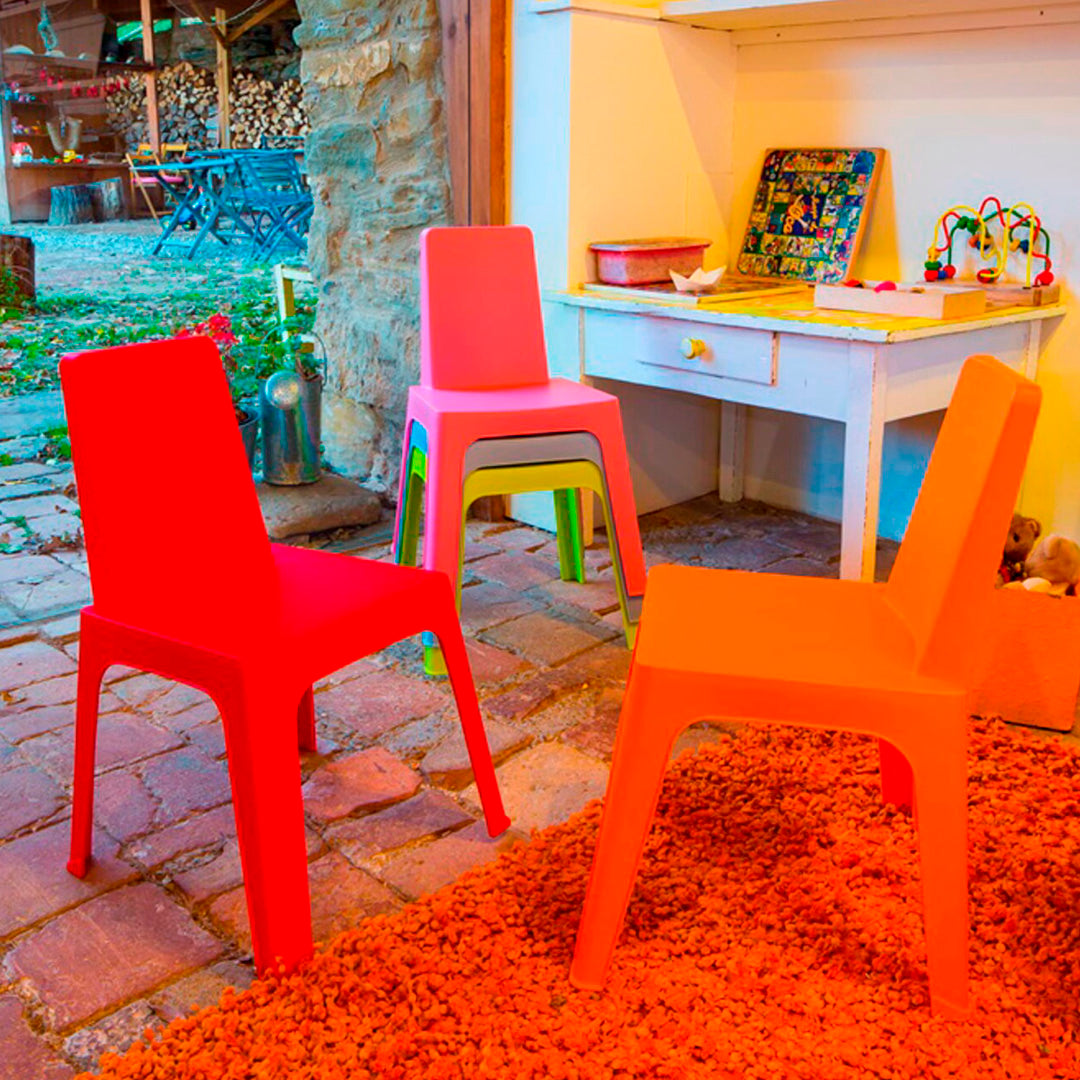 JULIETA CHILDREN'S SET: TABLE AND TWO ORANGE CHAIRS