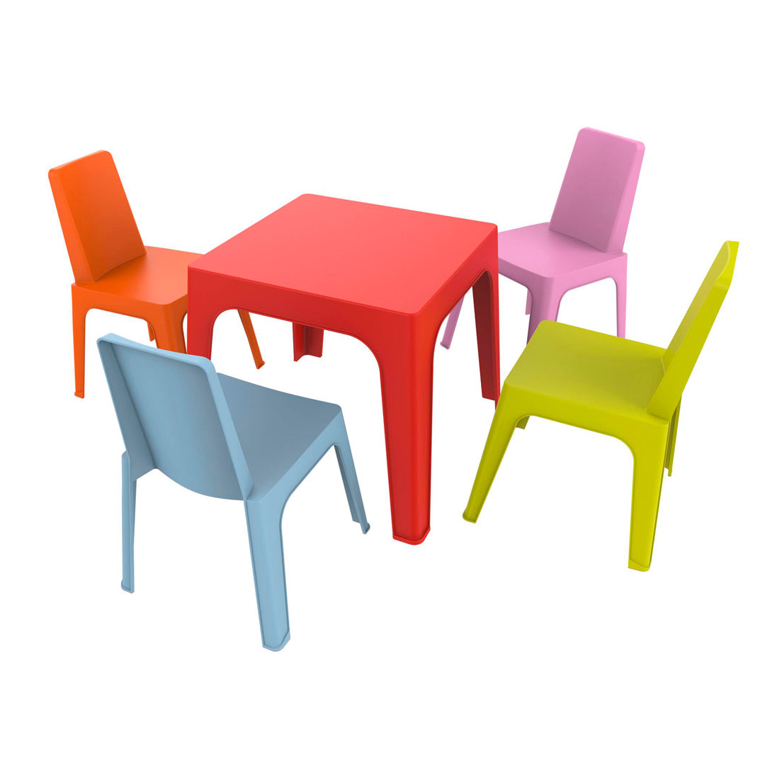 Conjunto Infantil Julieta con mesa roja y 4 sillas multicolor para niños.